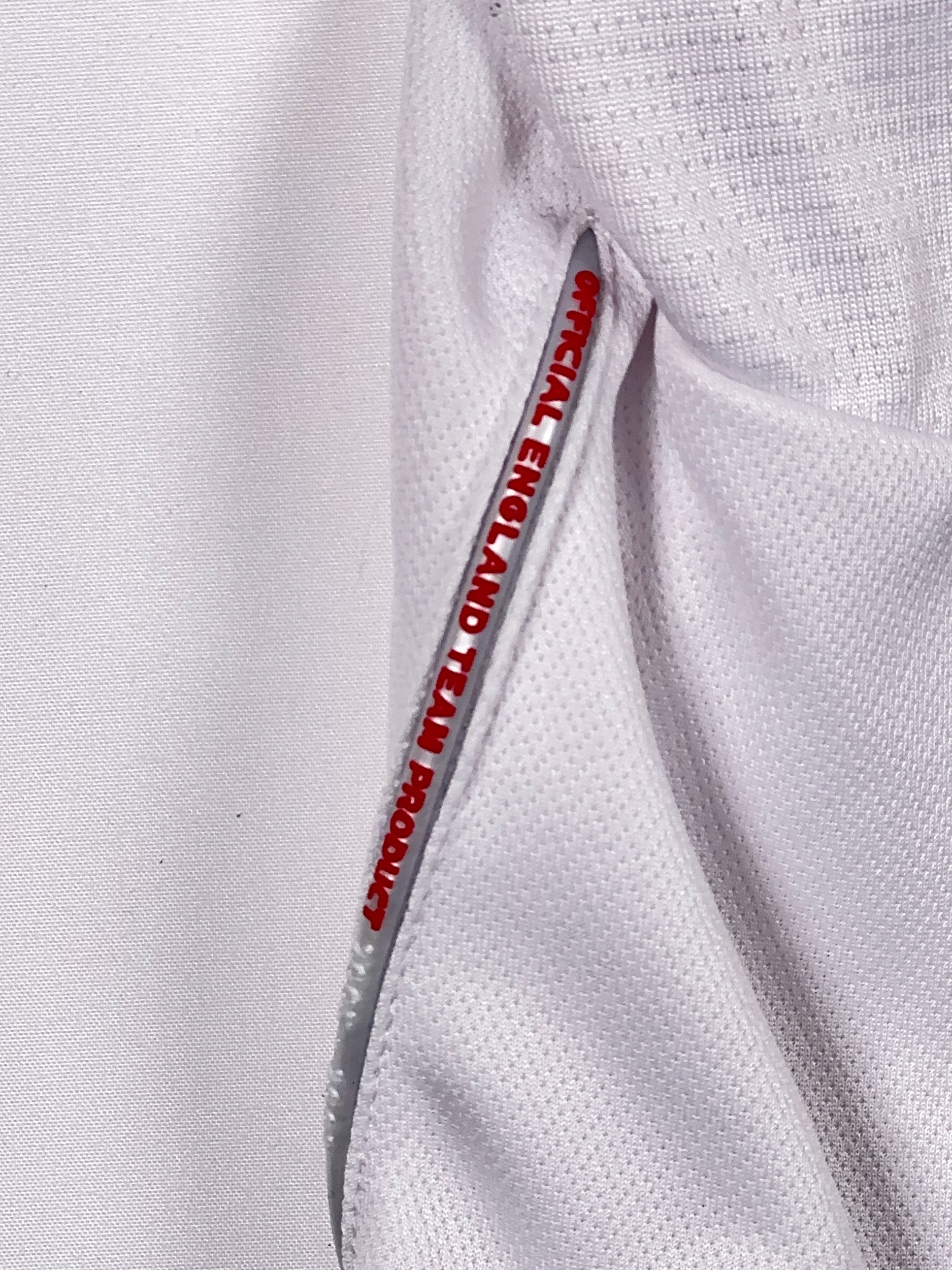 England 2006/07 Home Shirt - L