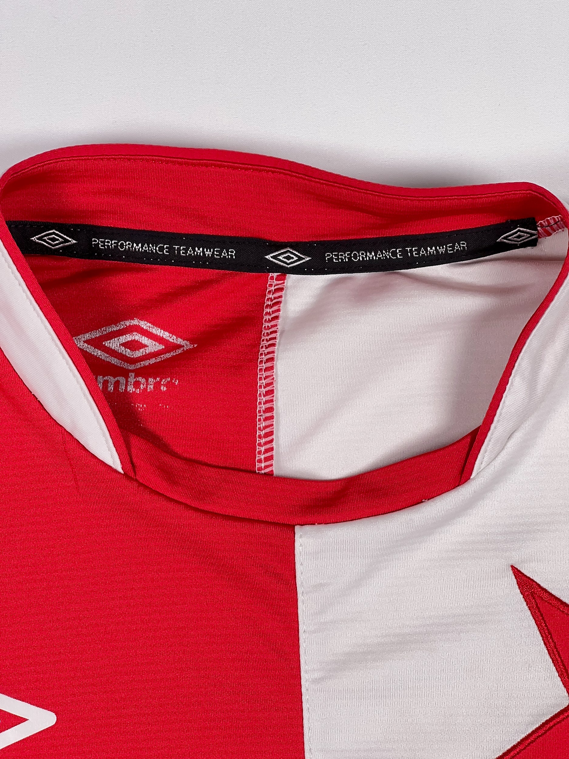 Slavia Praha 2016/17 Home Fan Shirt - L