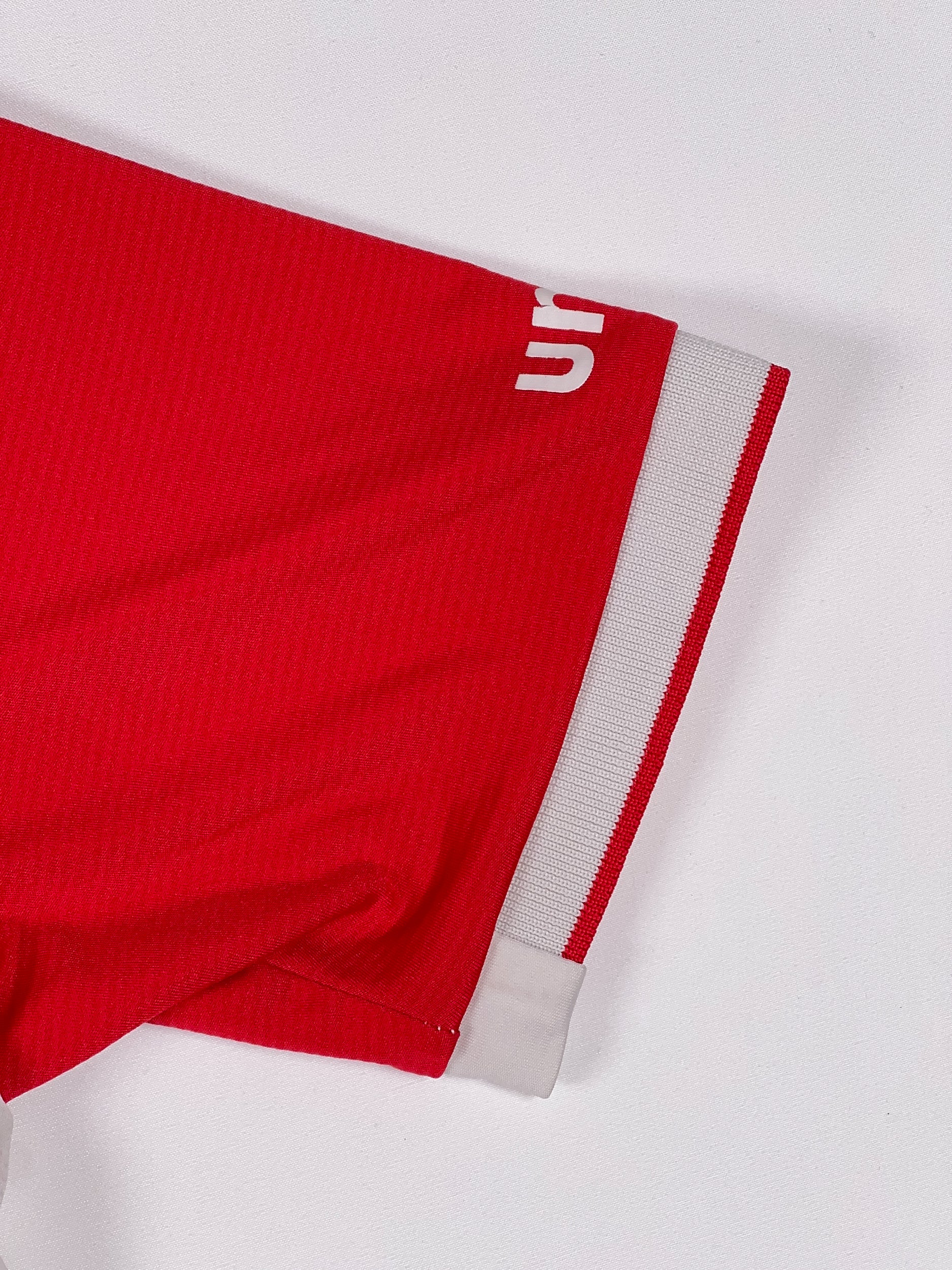 Slavia Praha 2016/17 Home Fan Shirt - L