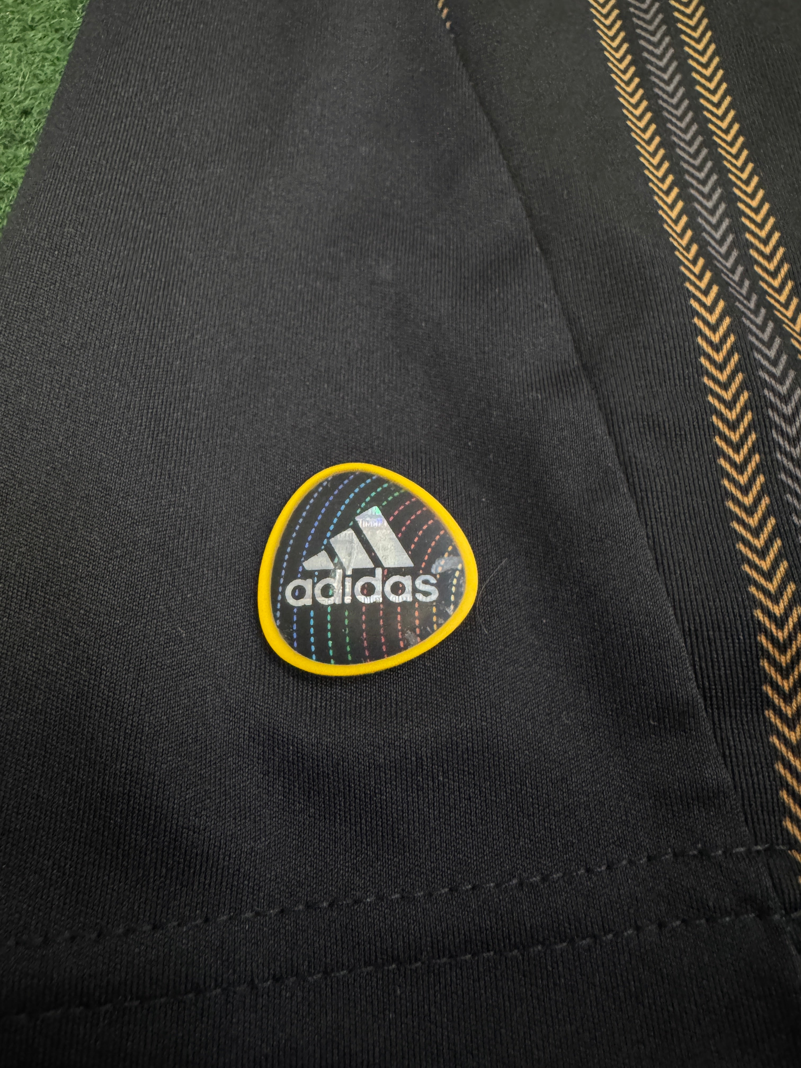 Chelsea 2010/11 Away Shirt | Retro Screamers