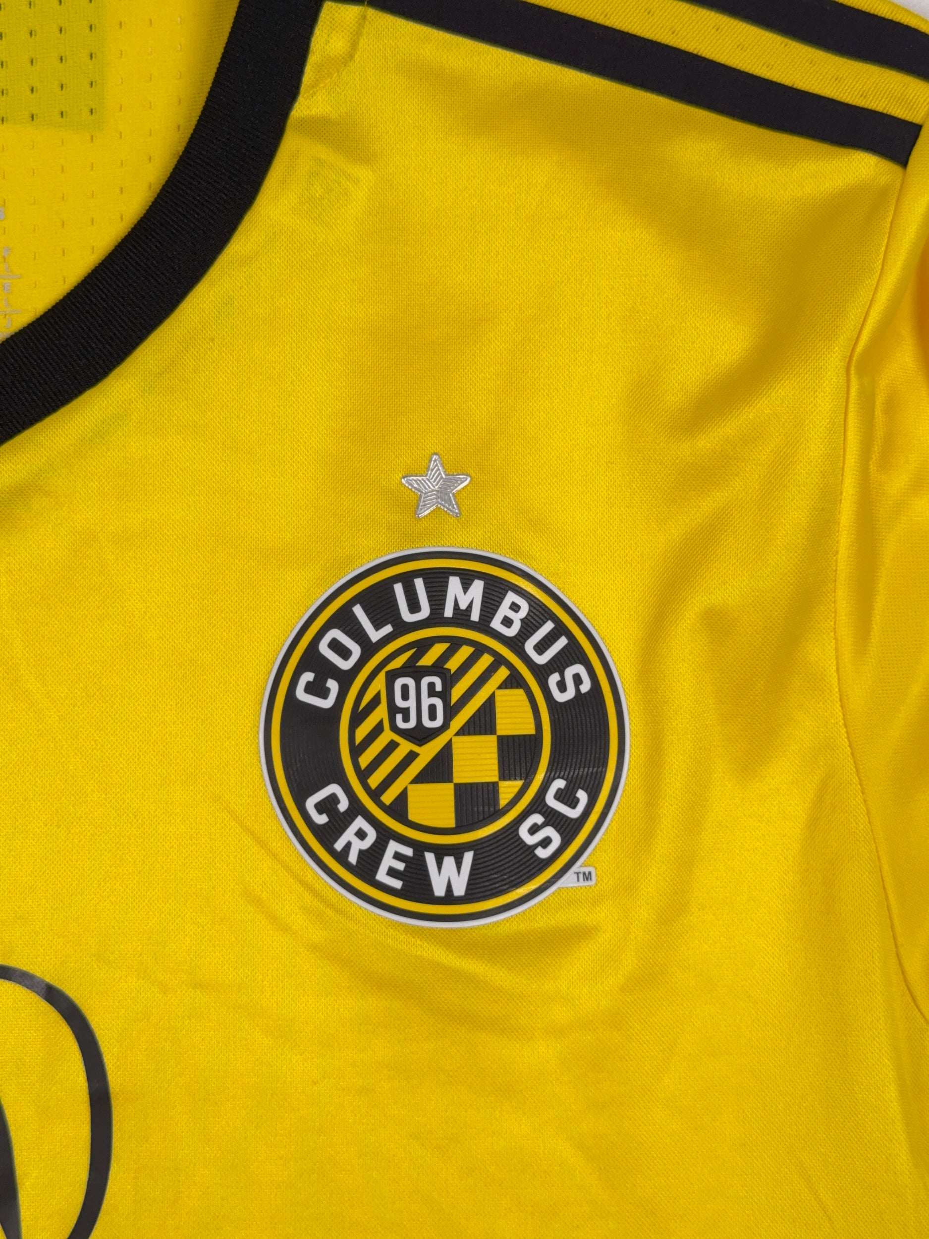 Columbus Crew 2017/19 Lucas Zelarayan #10 Signed Home Shirt - L
