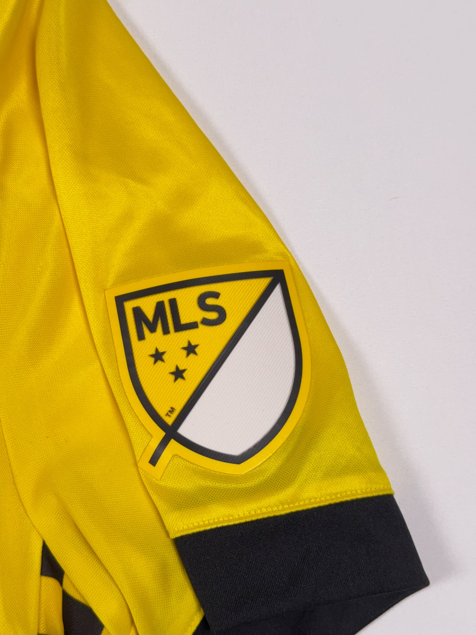 Columbus Crew 2017/19 Lucas Zelarayan #10 Signed Home Shirt - L
