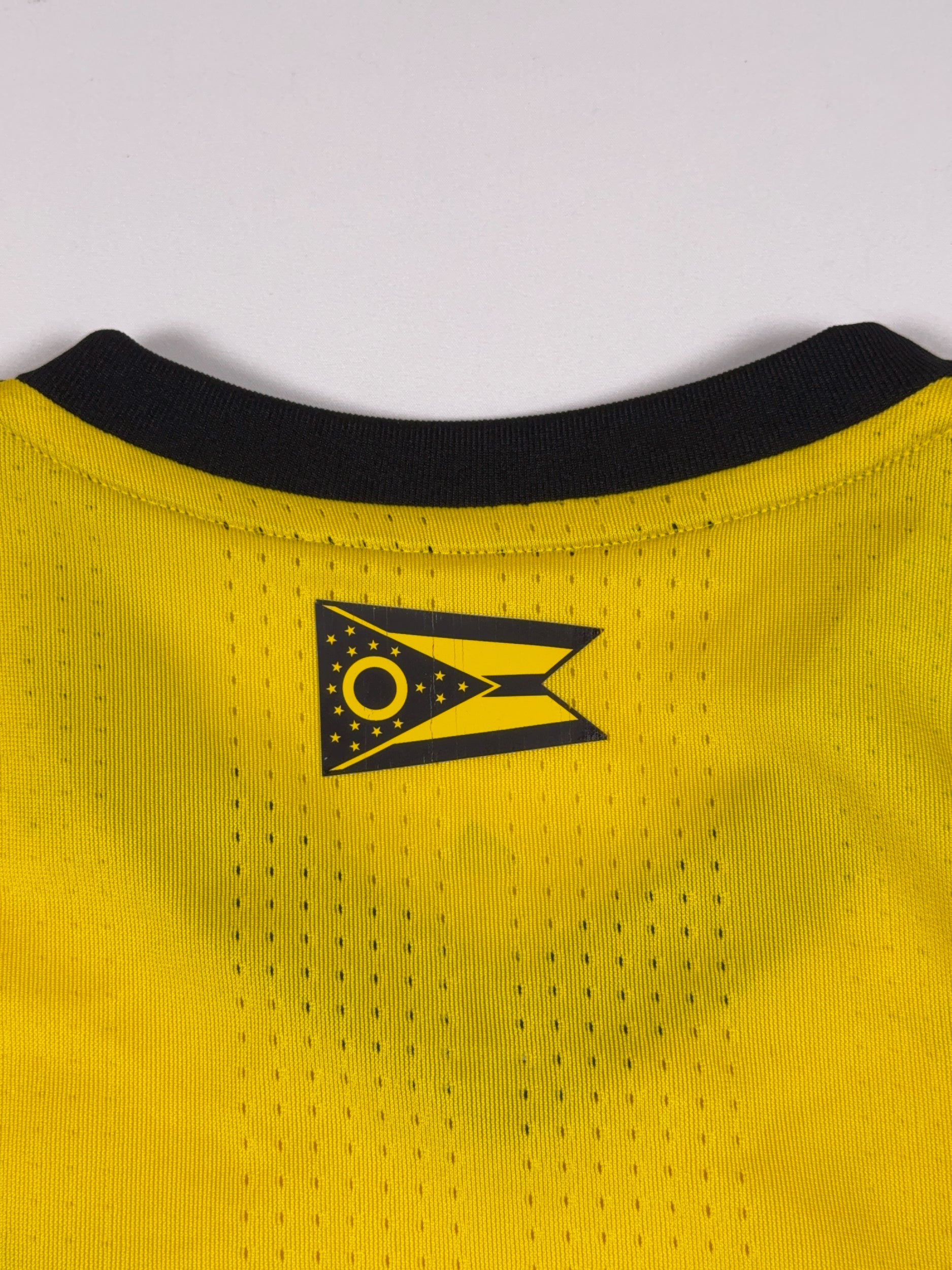 Columbus Crew 2017/19 Lucas Zelarayan #10 Signed Home Shirt - L