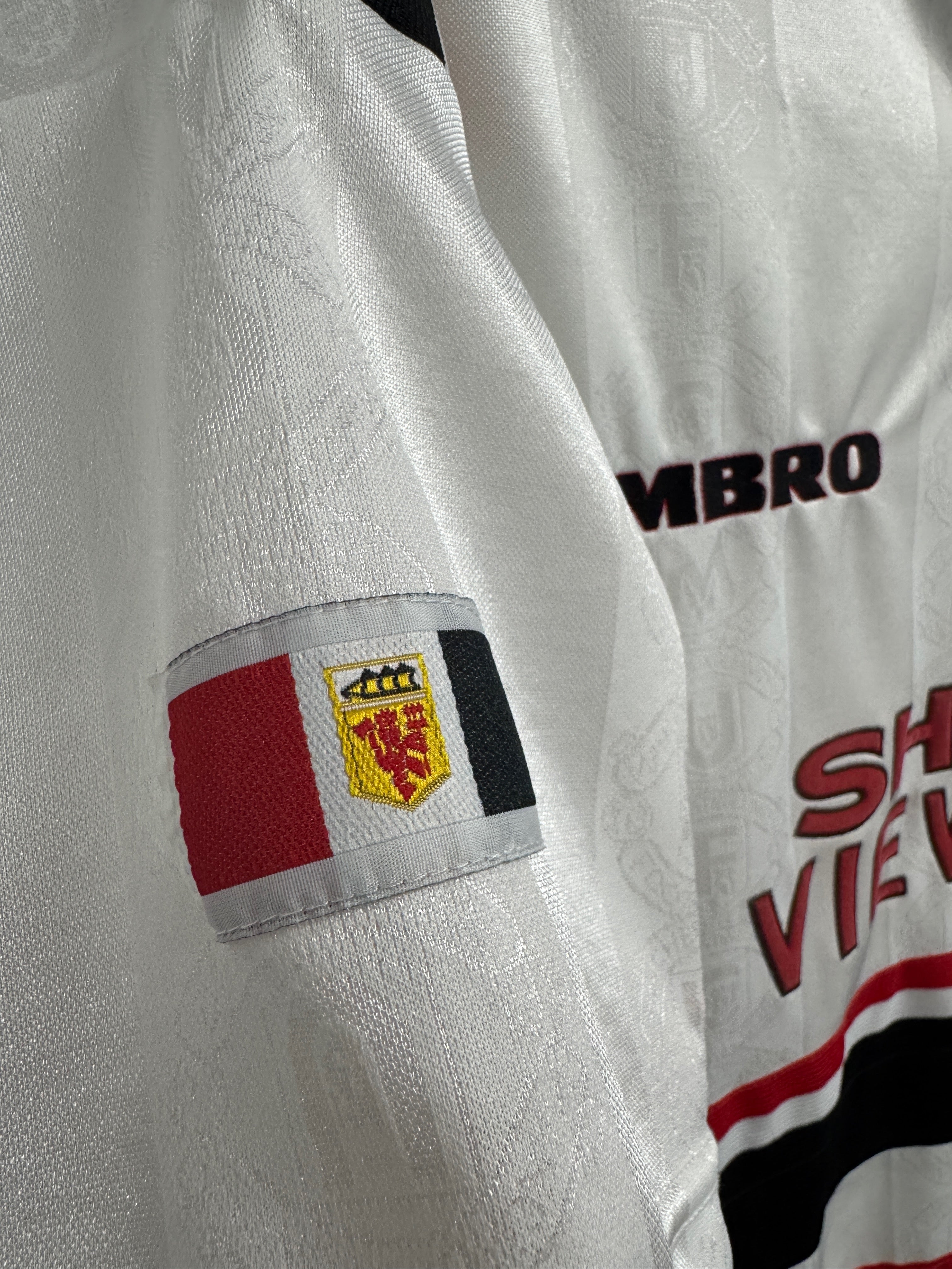 Manchester United 1997 Away Shirt - XL