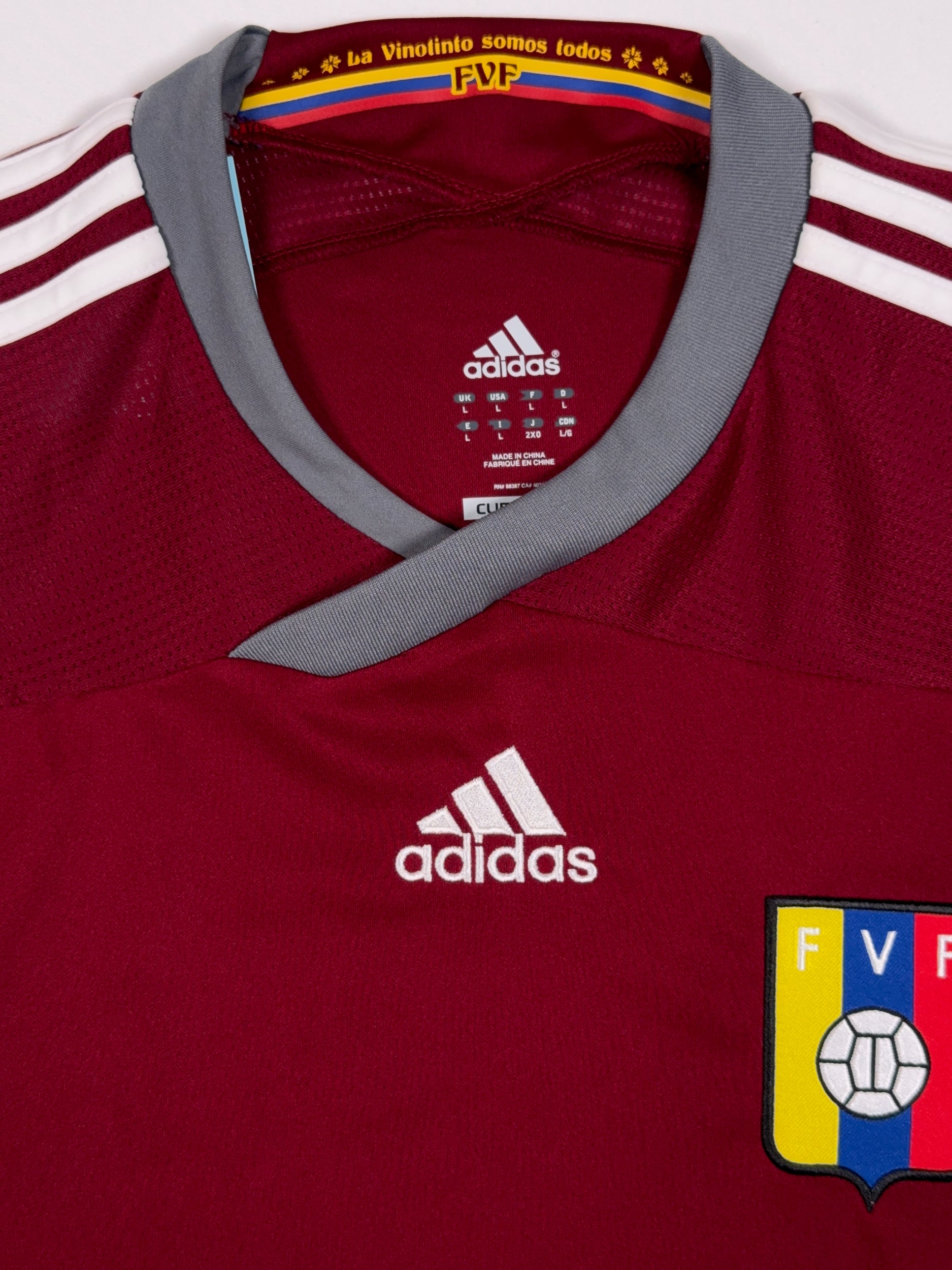 Venezuela 2011/14 Home Shirt - L
