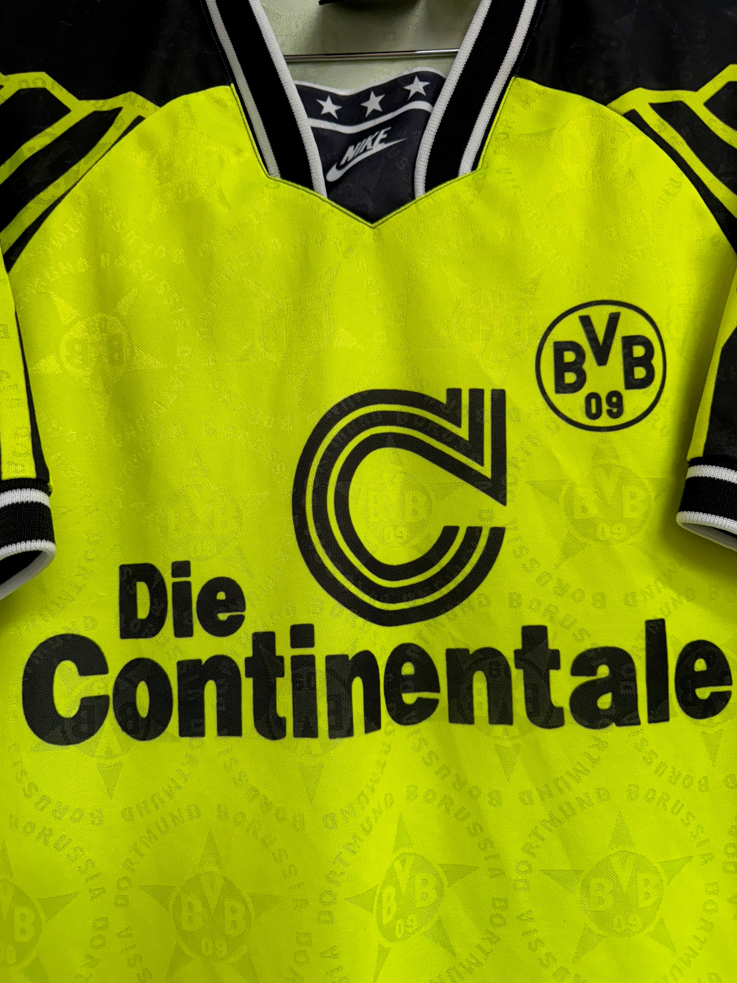 Borussia Dortmund 1994/95 Home Shirt | Retro Screamers