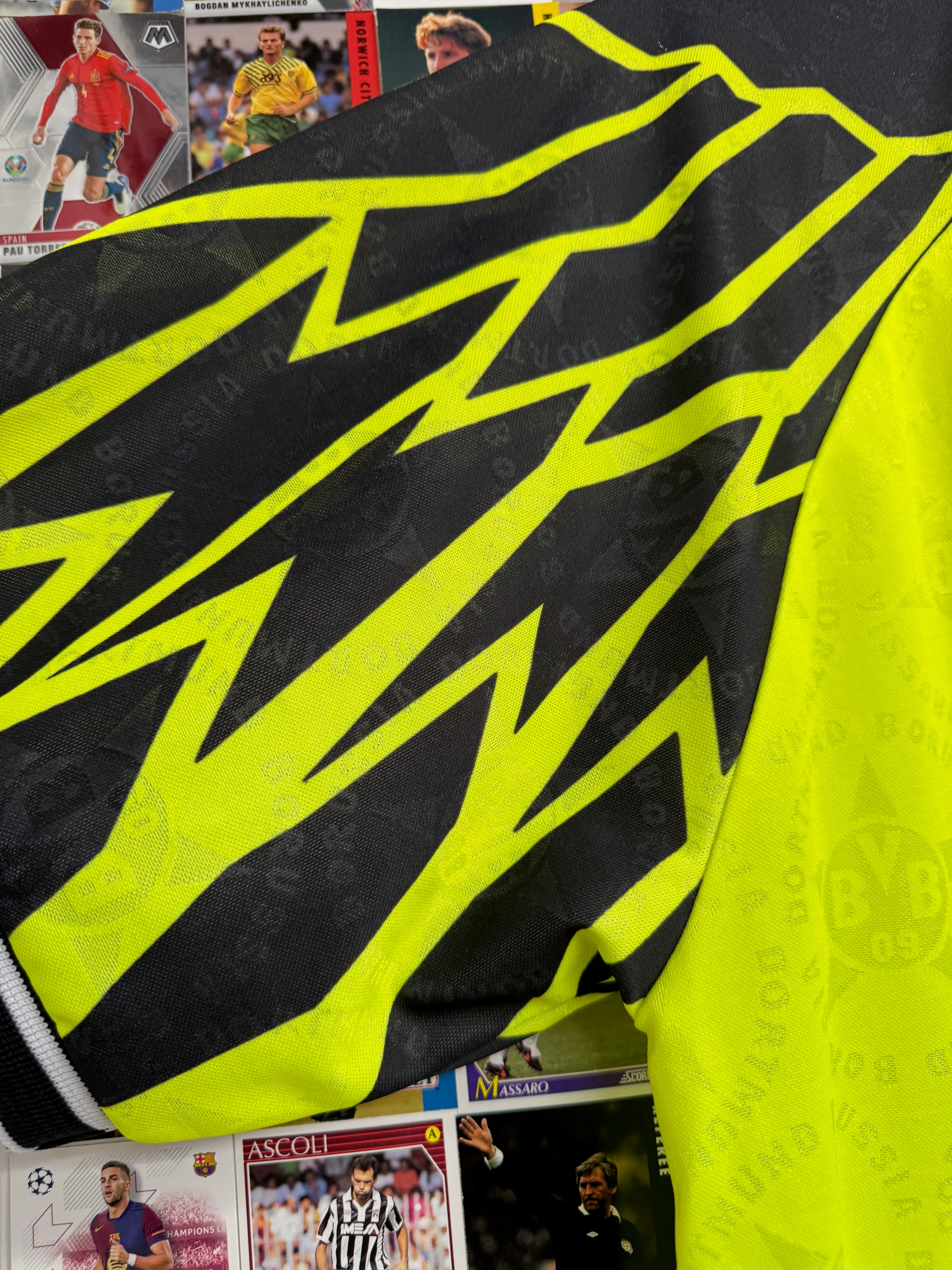 Borussia Dortmund 1994/95 Home Shirt | Retro Screamers