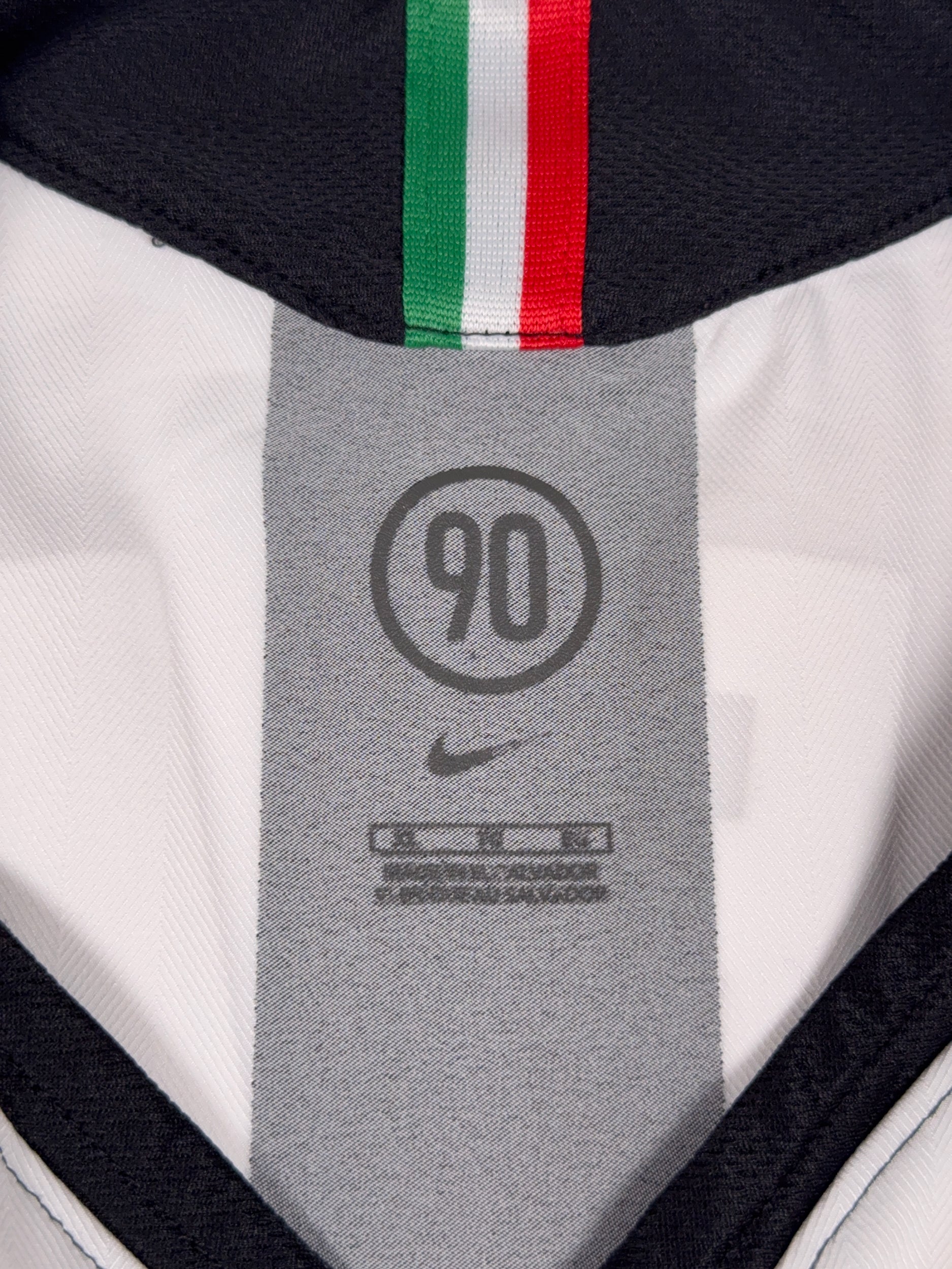 Juventus 2005/06 Patrick Vieira #14 Home Shirt - XL