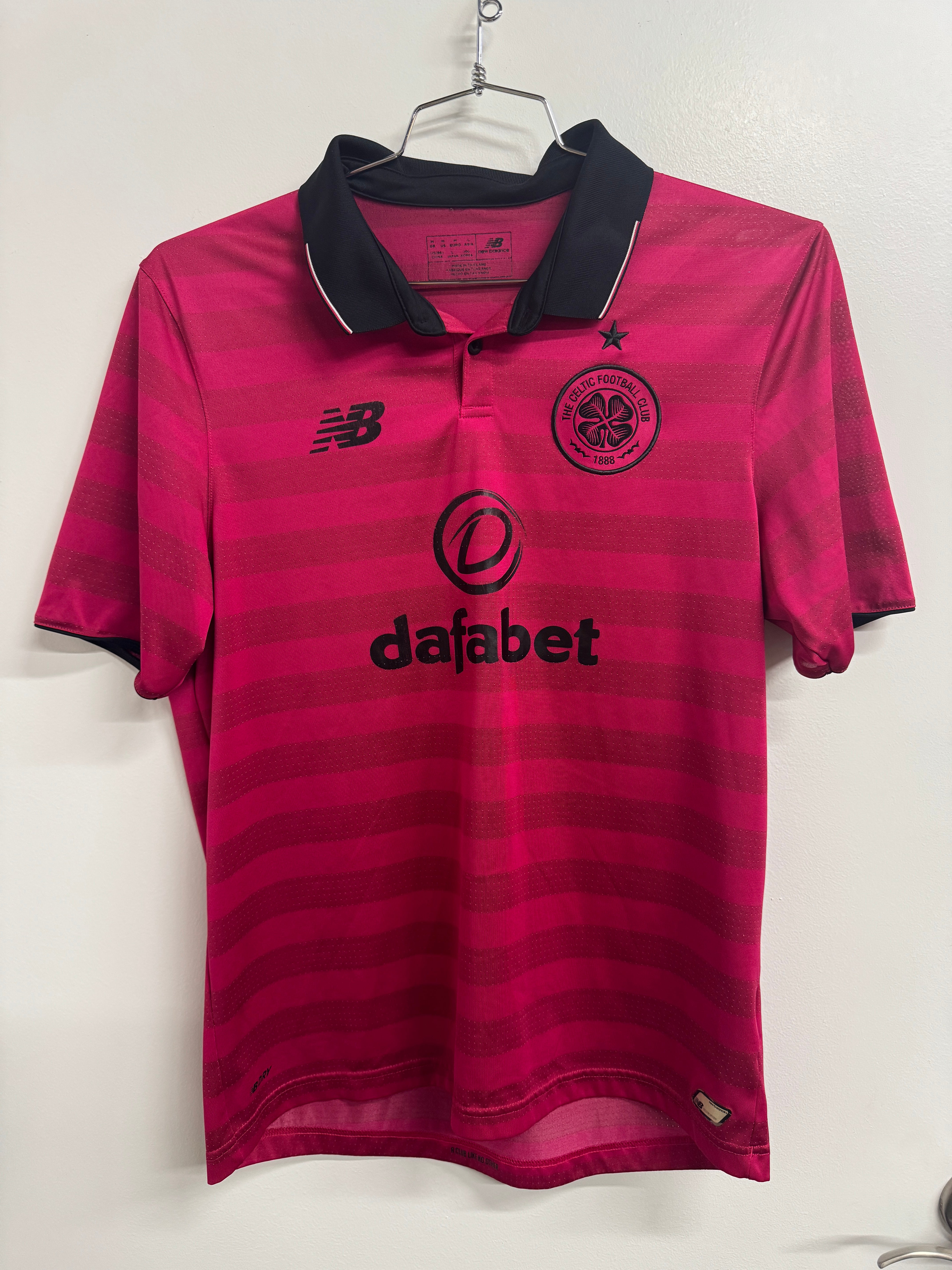 Celtic 2016 Away Shirt - M