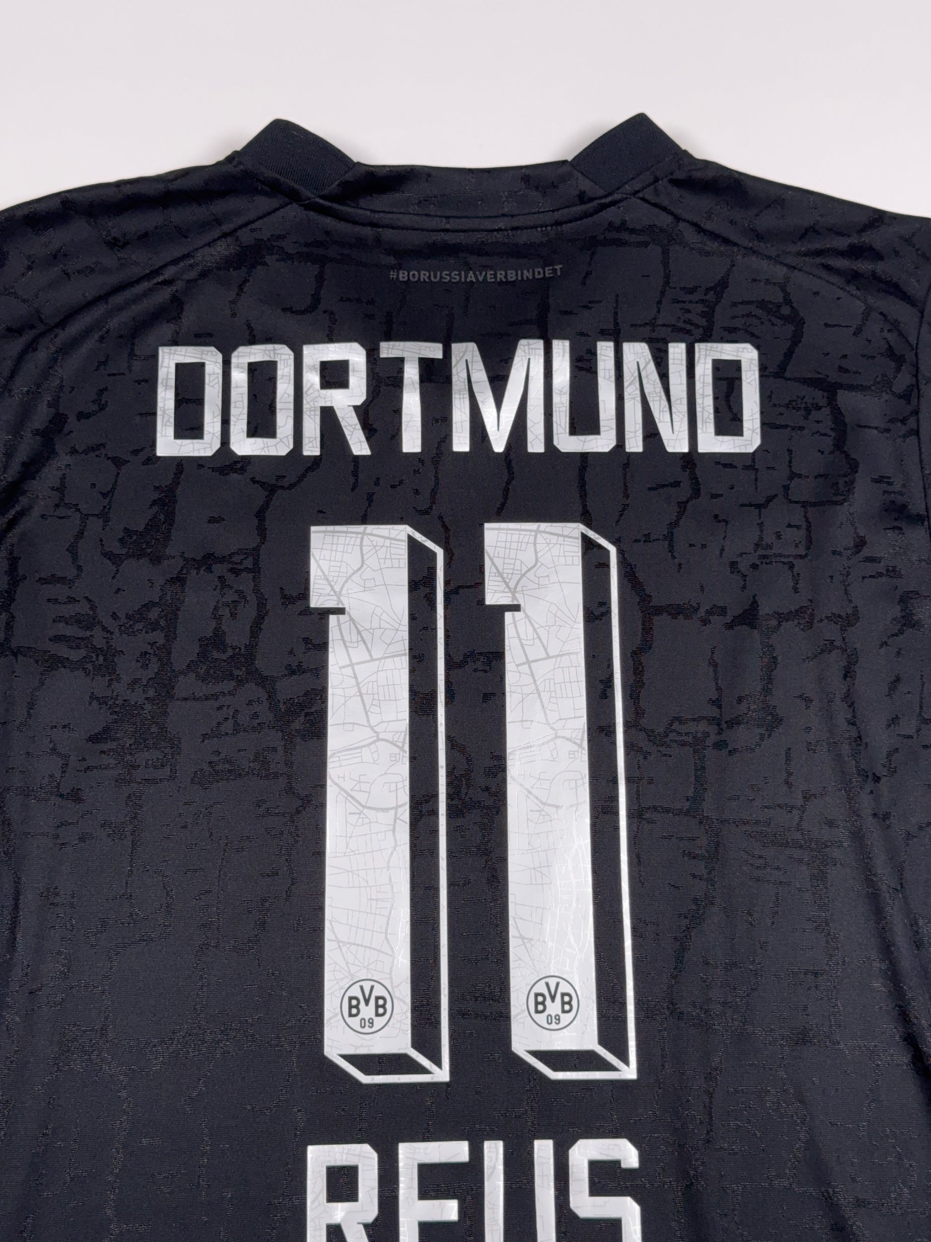 Dortmund 2022/23 Marcos Reus #11 Blackout Shirt - L