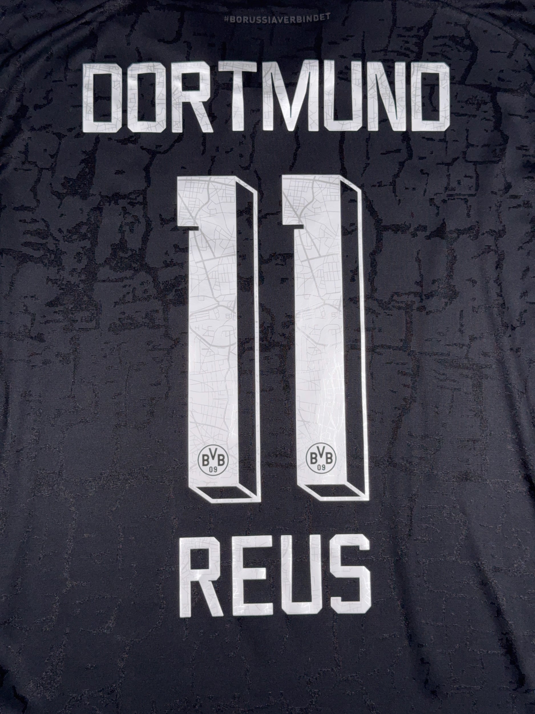 Dortmund 2022/23 Marcos Reus #11 Blackout Shirt - L