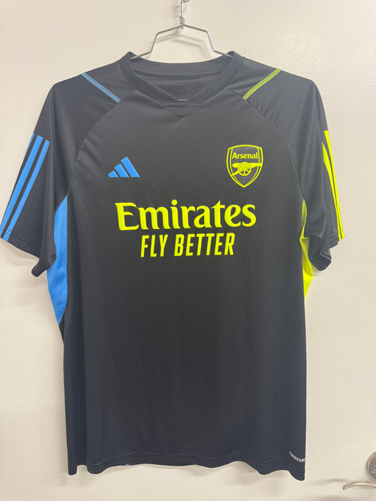 Arsenal 2023 Training Shirt - L
