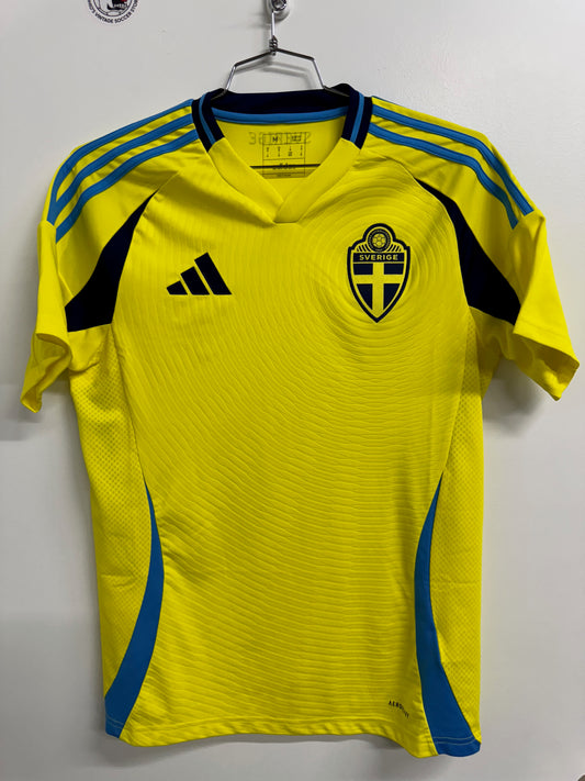Sweden 2024 Gyokeres #17 Home Shirt - M