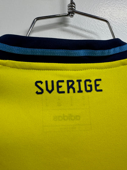 Sweden 2024 Gyokeres #17 Home Shirt - M