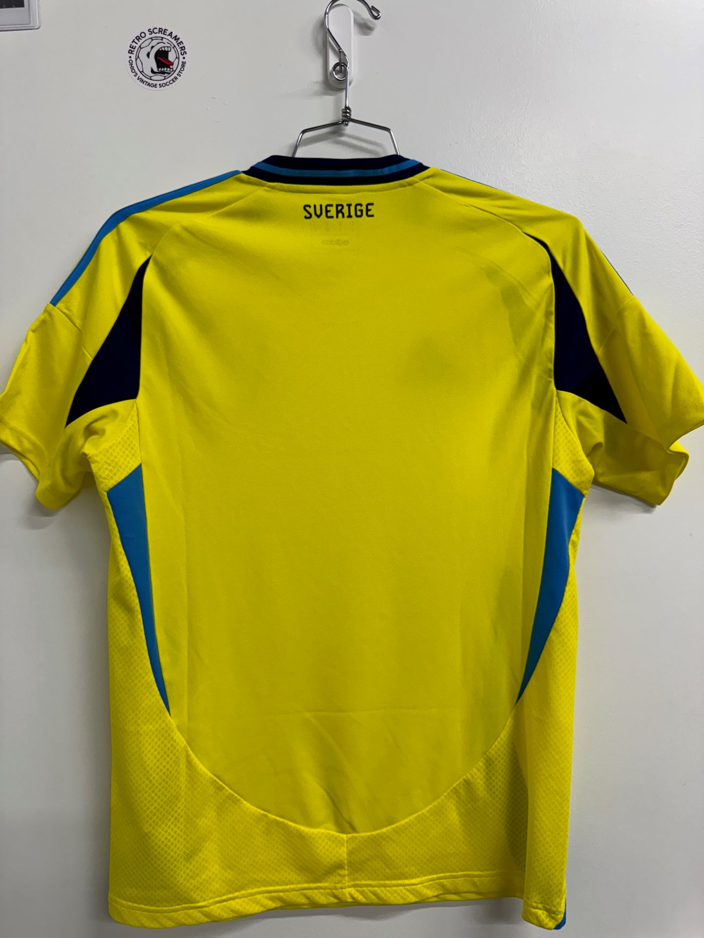 Sweden 2024 Gyokeres #17 Home Shirt - M