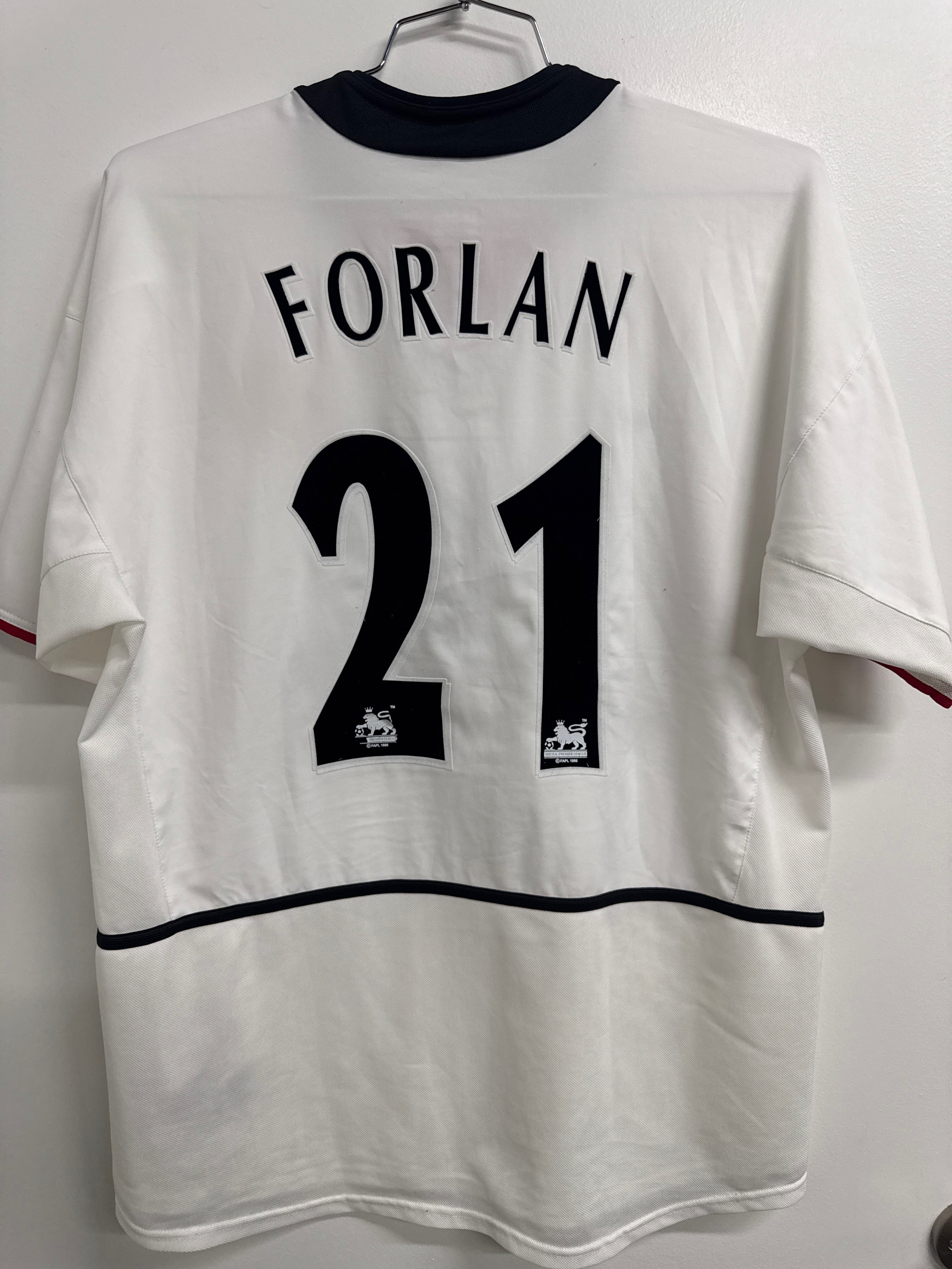 Manchester United 2002/03 Diego Forlan #21 Away Shirt | Retro Screamers