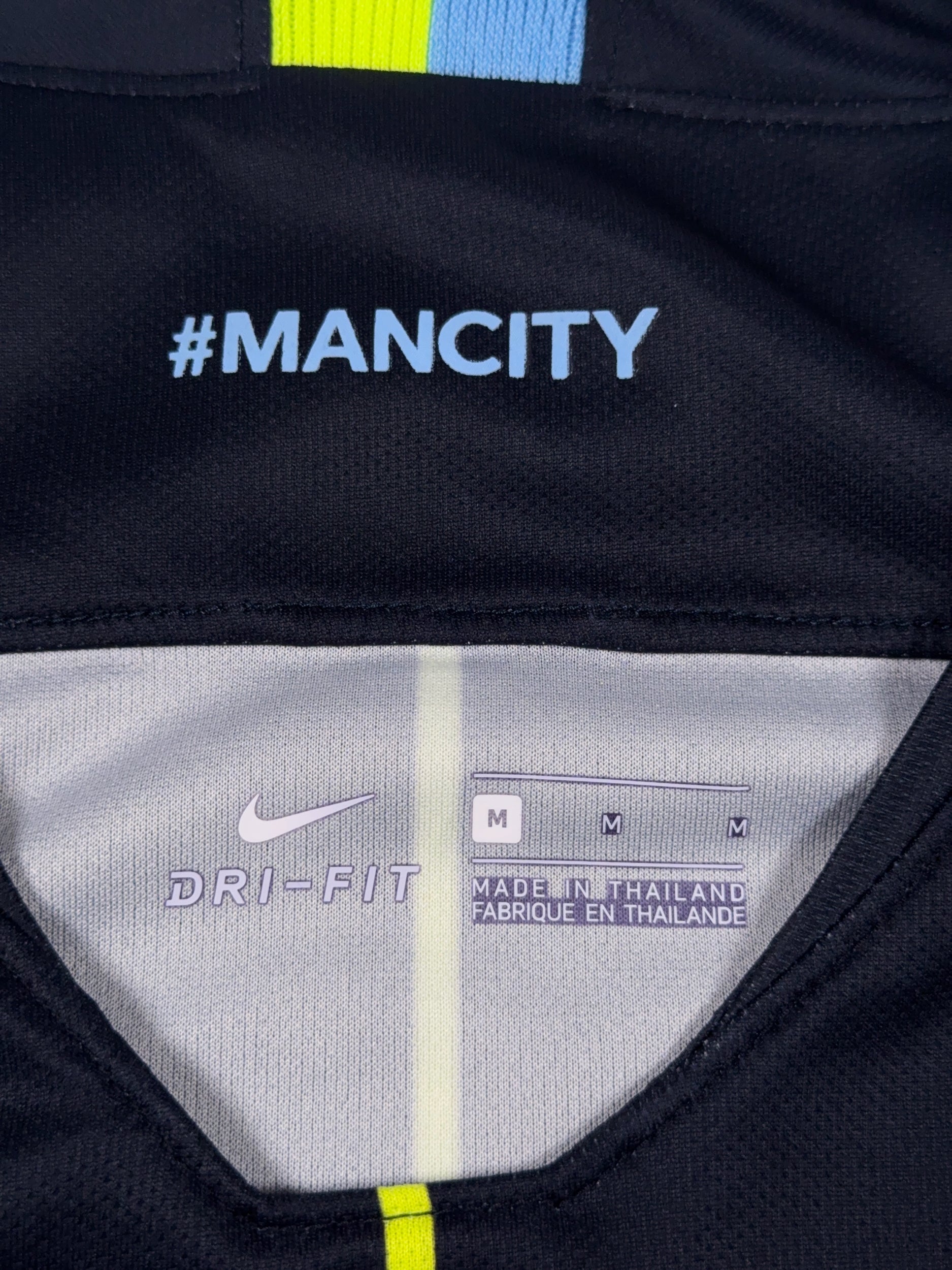 Manchester City 2018/19 Away Shirt - M