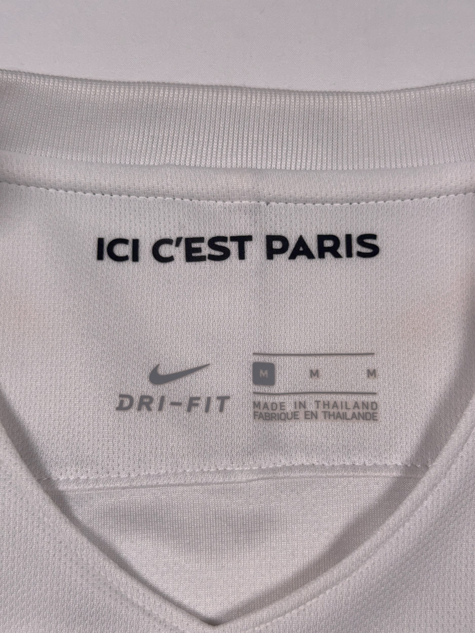 PSG 2016/17 Third Shirt - M