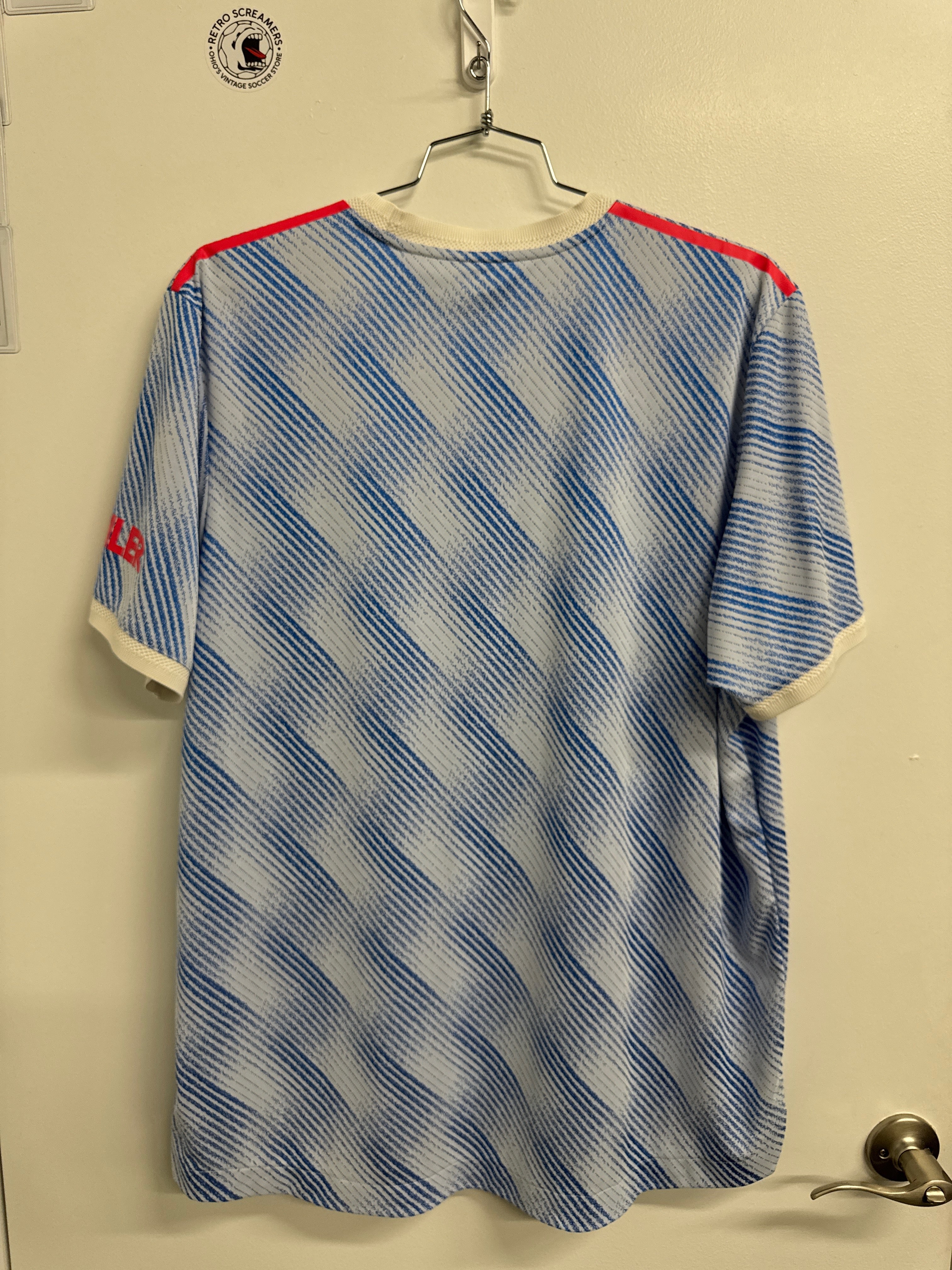 Manchester United 2021/22 Away Shirt | Retro Screamers