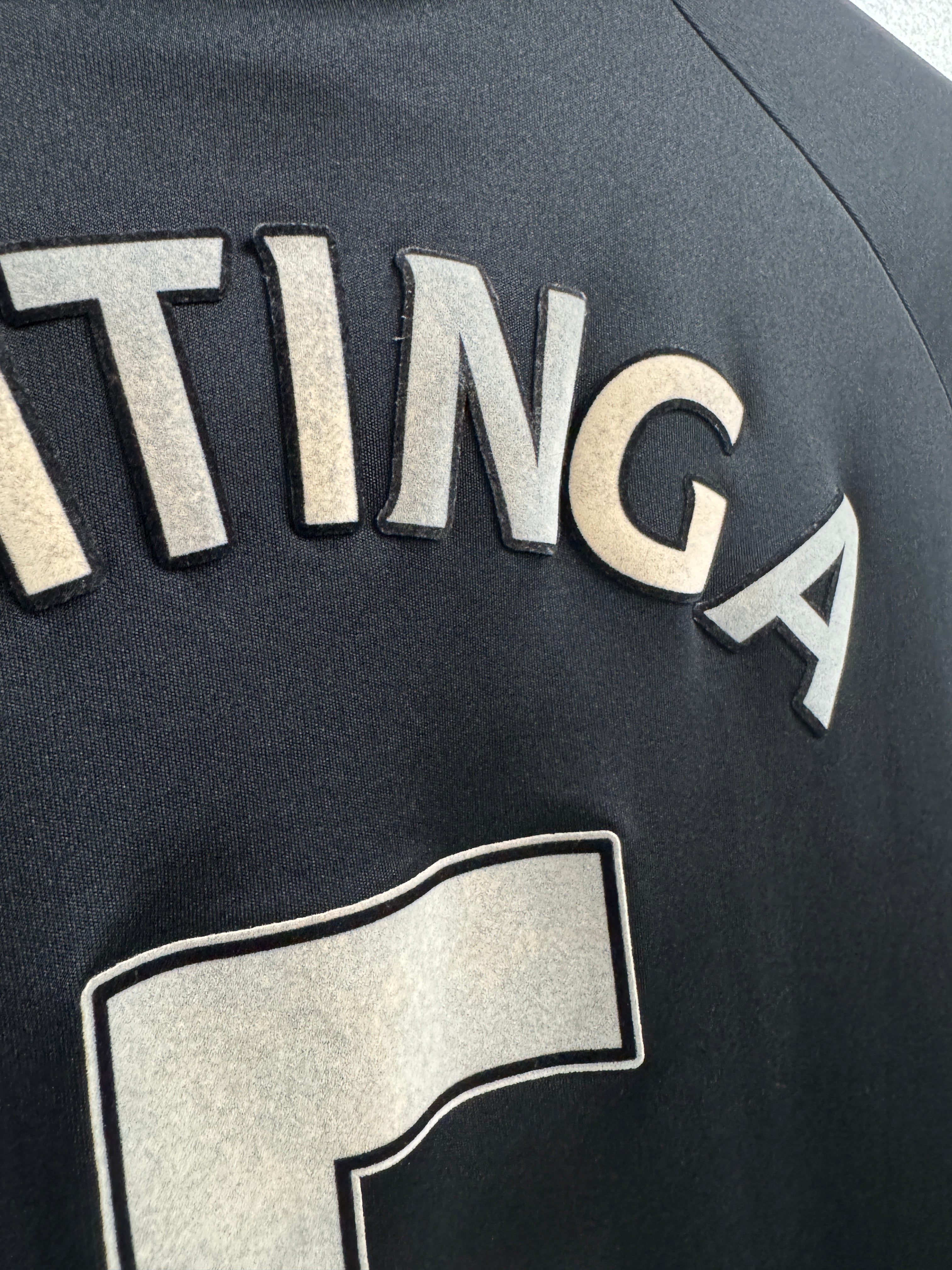 Everton 2009/10 John Heitinga #5 Away Shirt | Retro Screamers