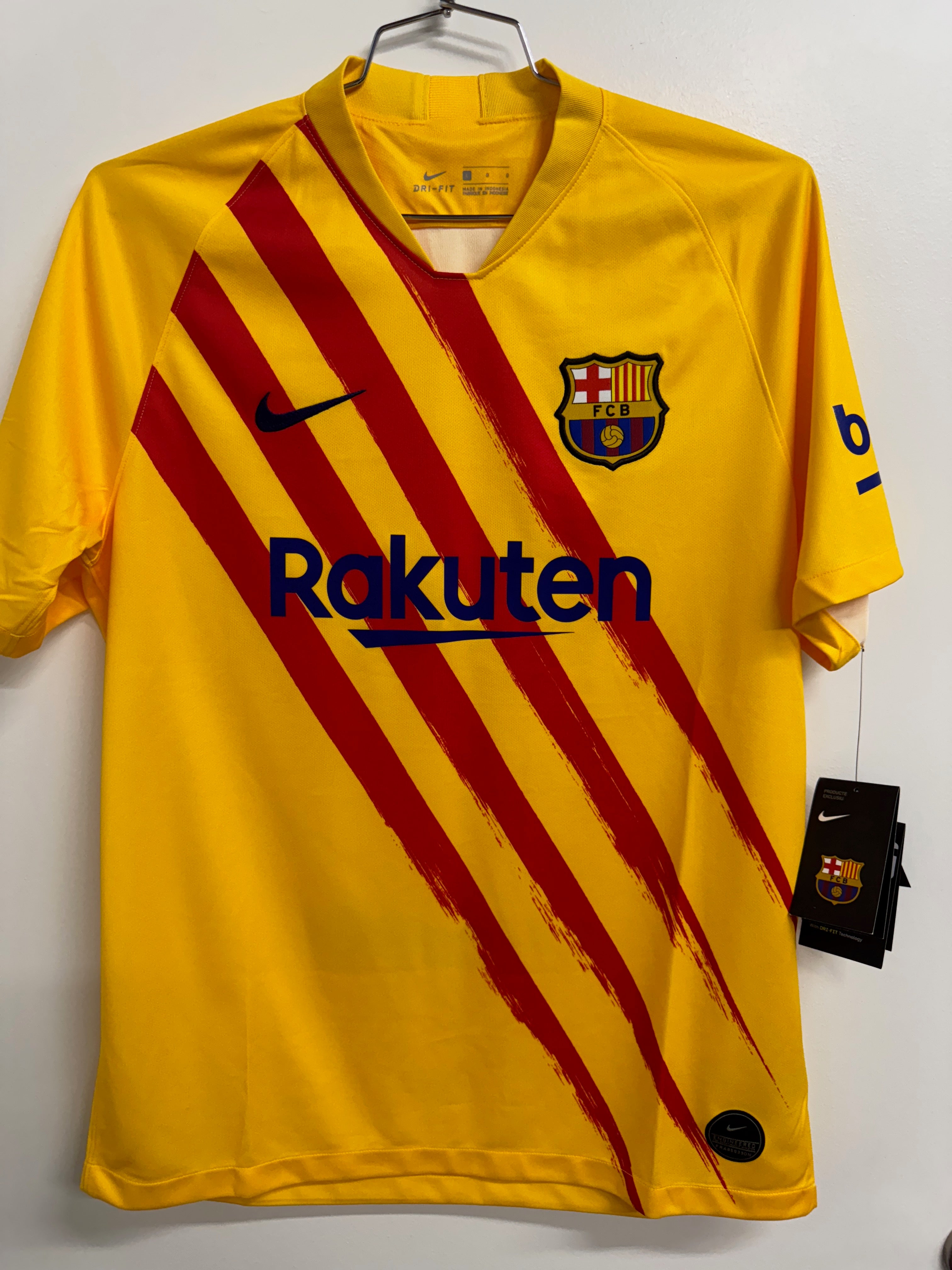 Barcelona 2019/20 4th Shirt - L