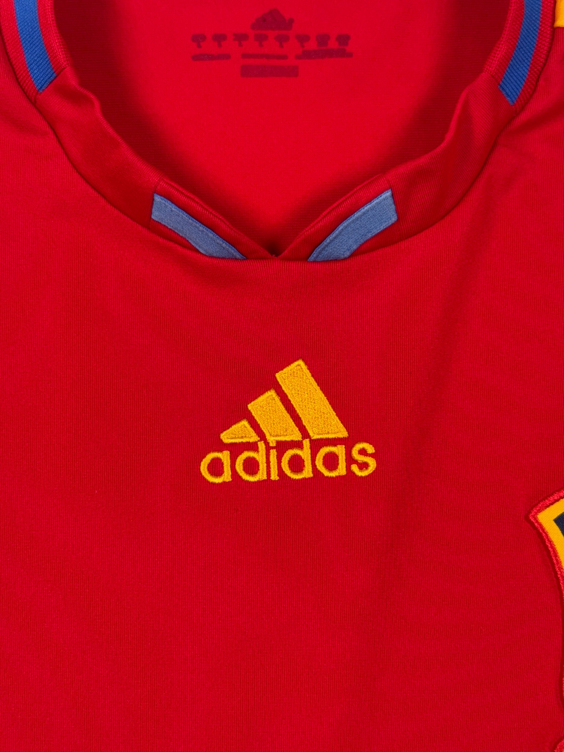 Spain 2010/11 Home Shirt - L