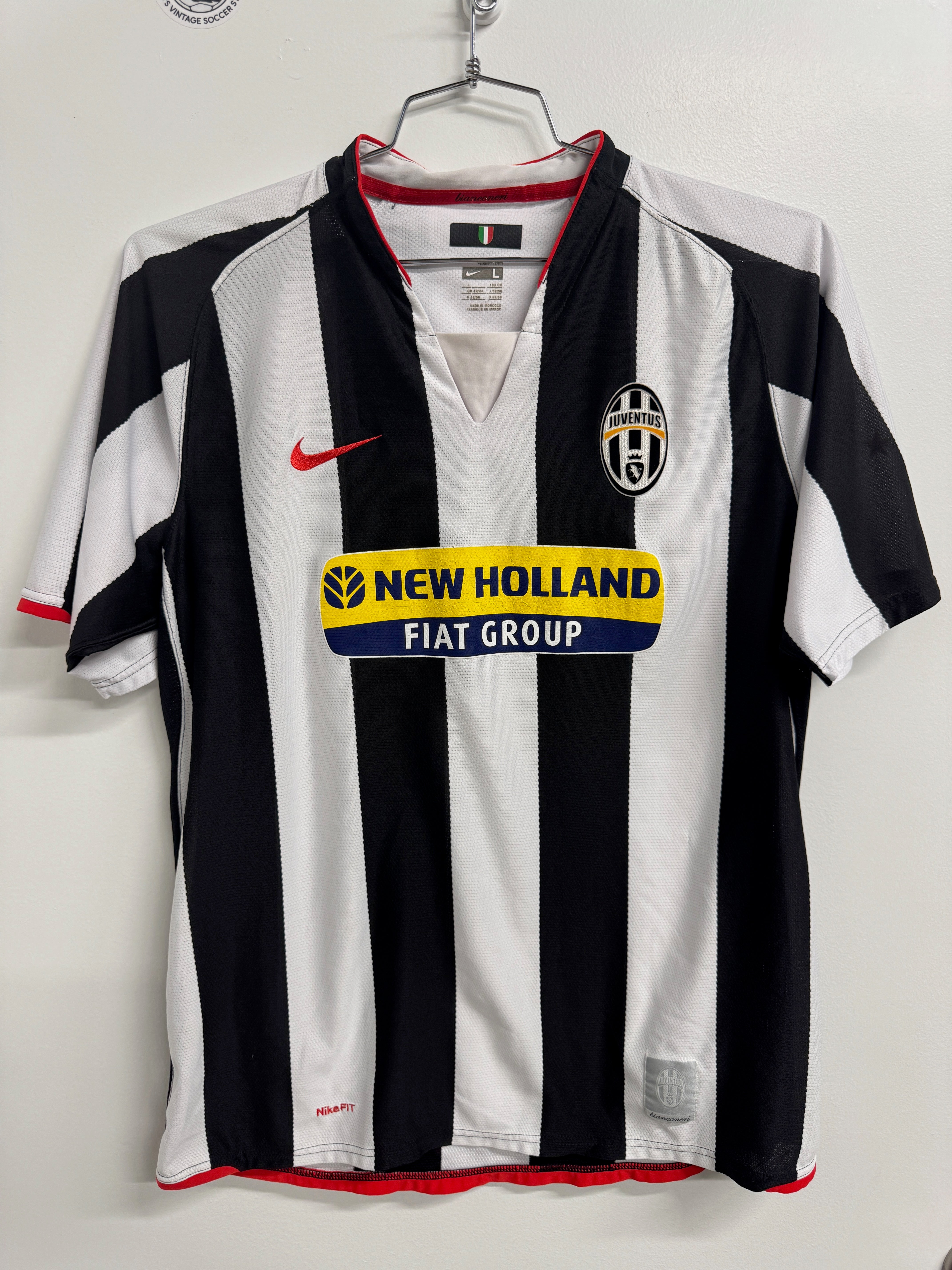 Juventus 2007/08 Home Shirt | Retro Screamers