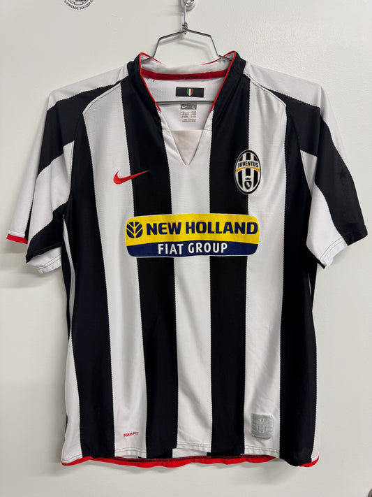 Juventus 2007/08 Home Shirt | Retro Screamers