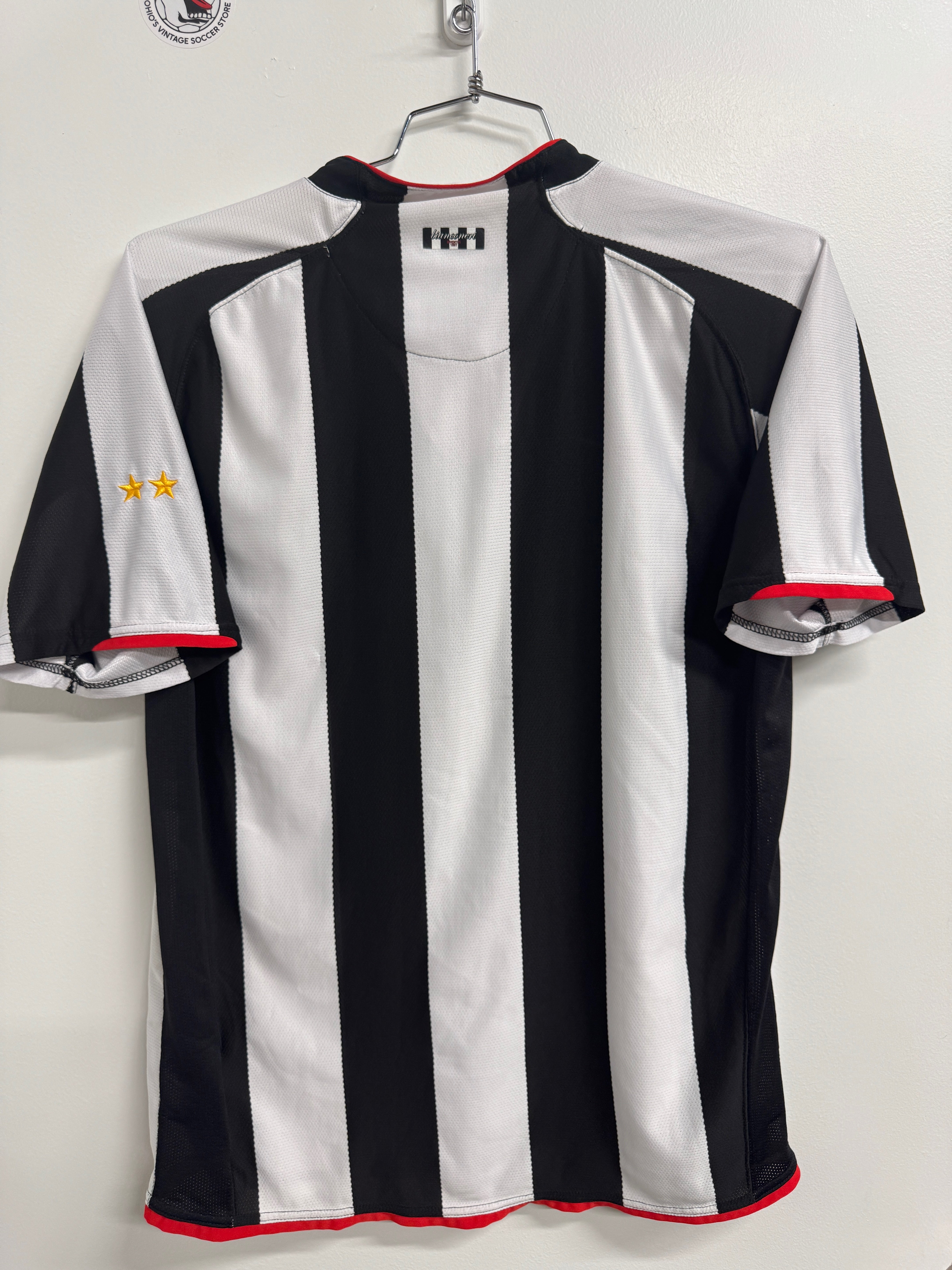 Juventus 2007/08 Home Shirt | Retro Screamers