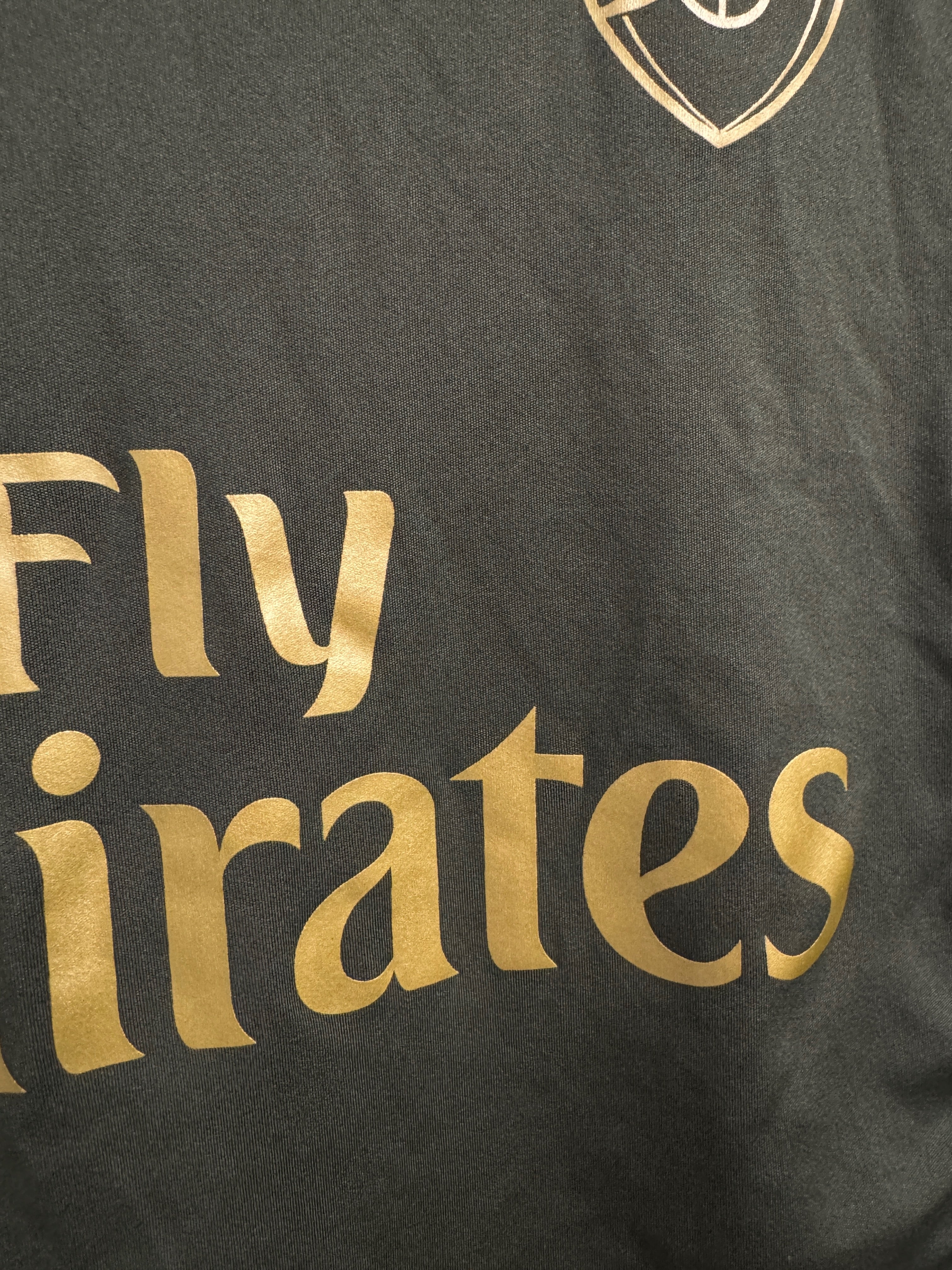 Arsenal 2017/18 Training Shirt | Retro Screamers