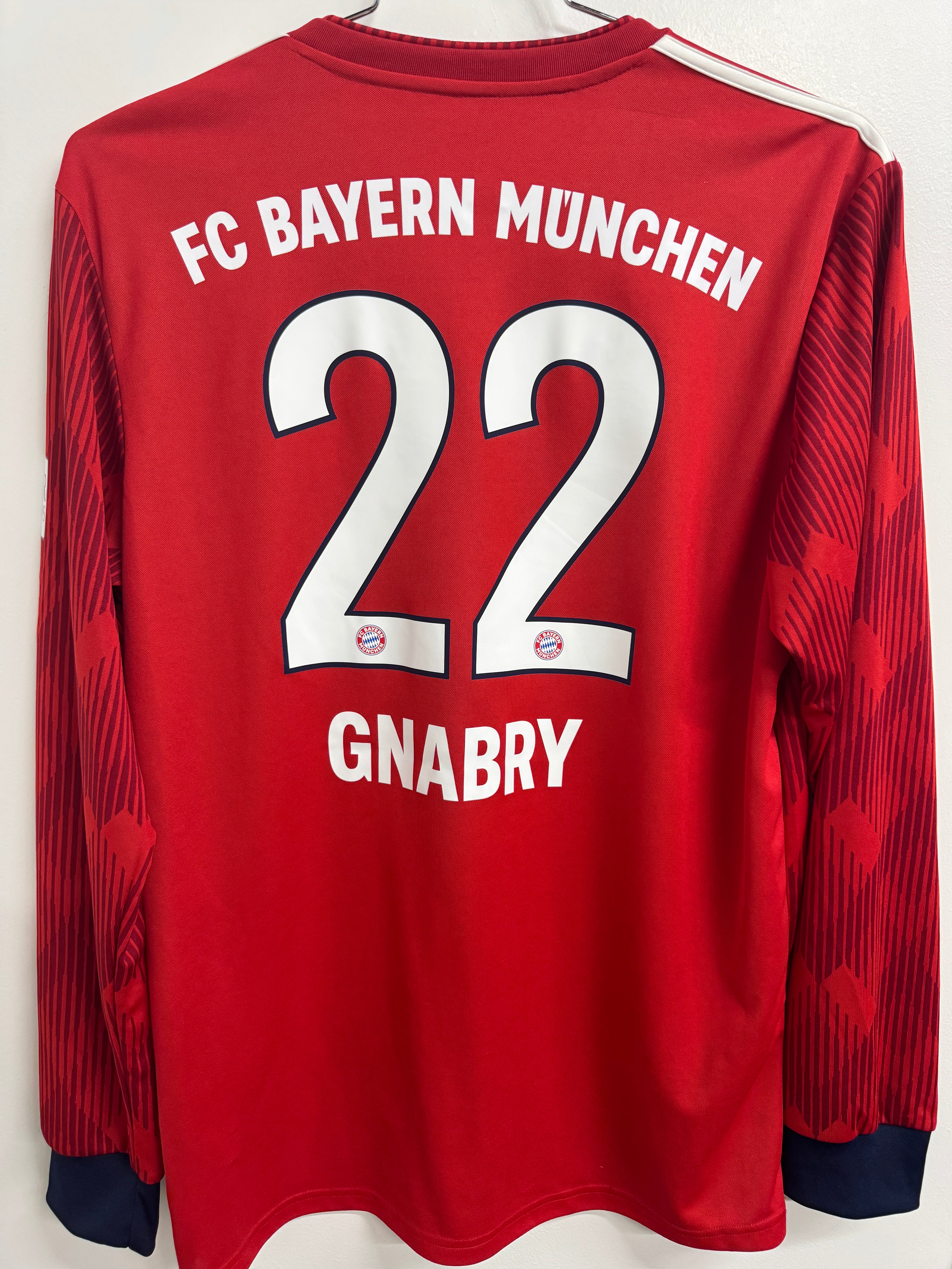 Bayern Munich 2018/19 Serge Gnabry #22 Home Longsleeve | Retro Screamers