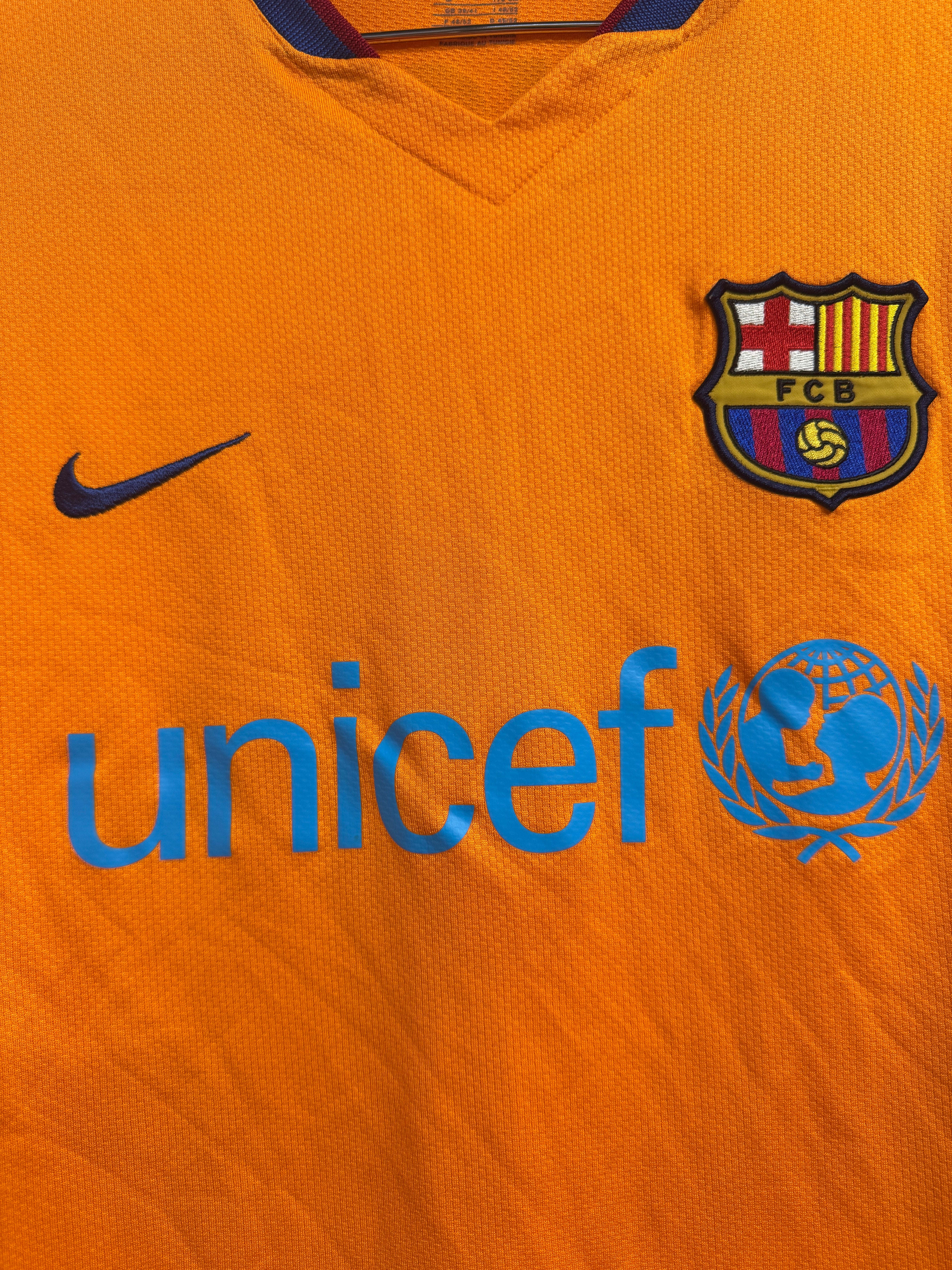 Barcelona 2006/07 Andres Iniesta #24 Away Shirt | Retro Screamers
