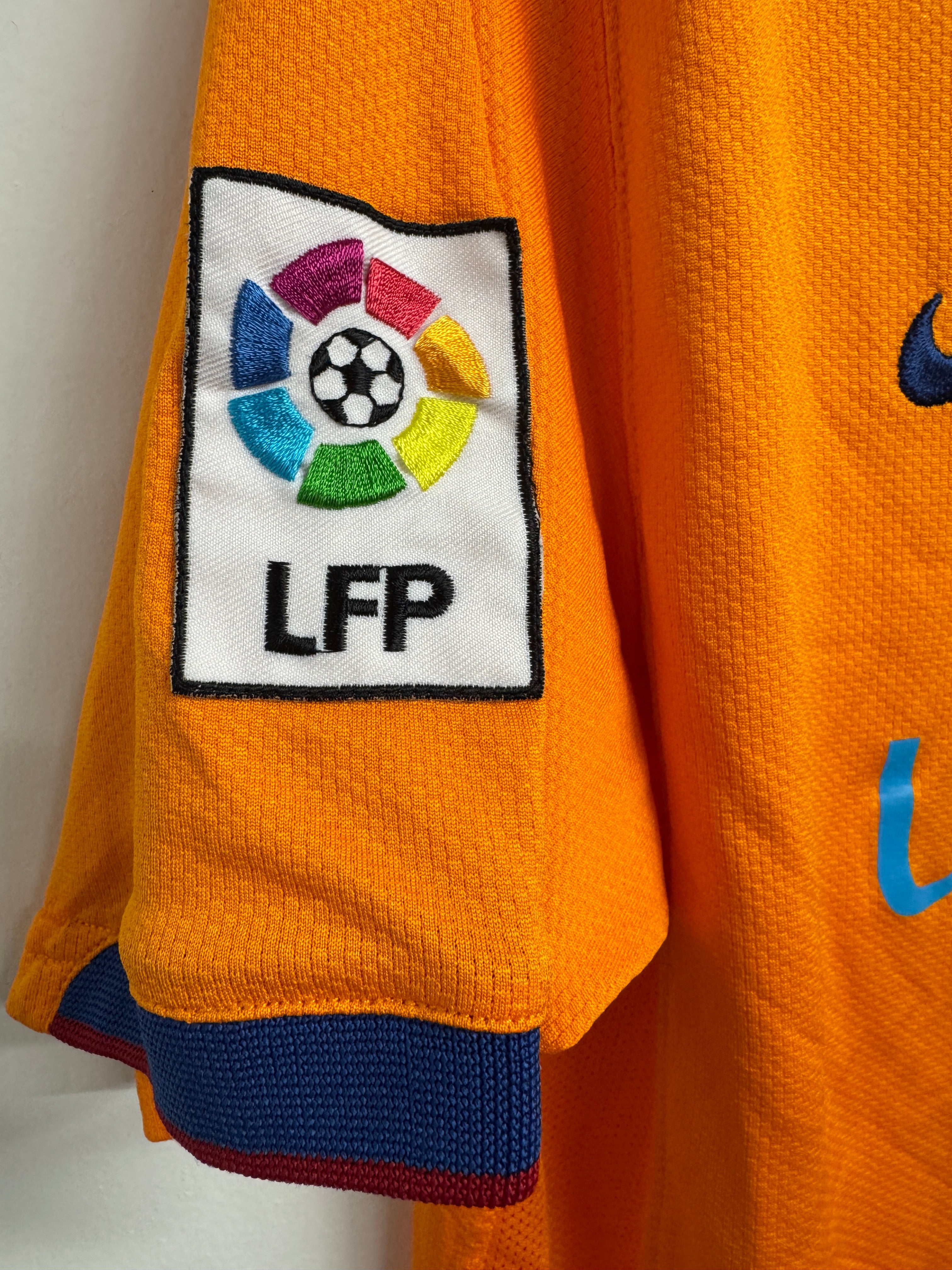 Barcelona 2006/07 Andres Iniesta #24 Away Shirt | Retro Screamers