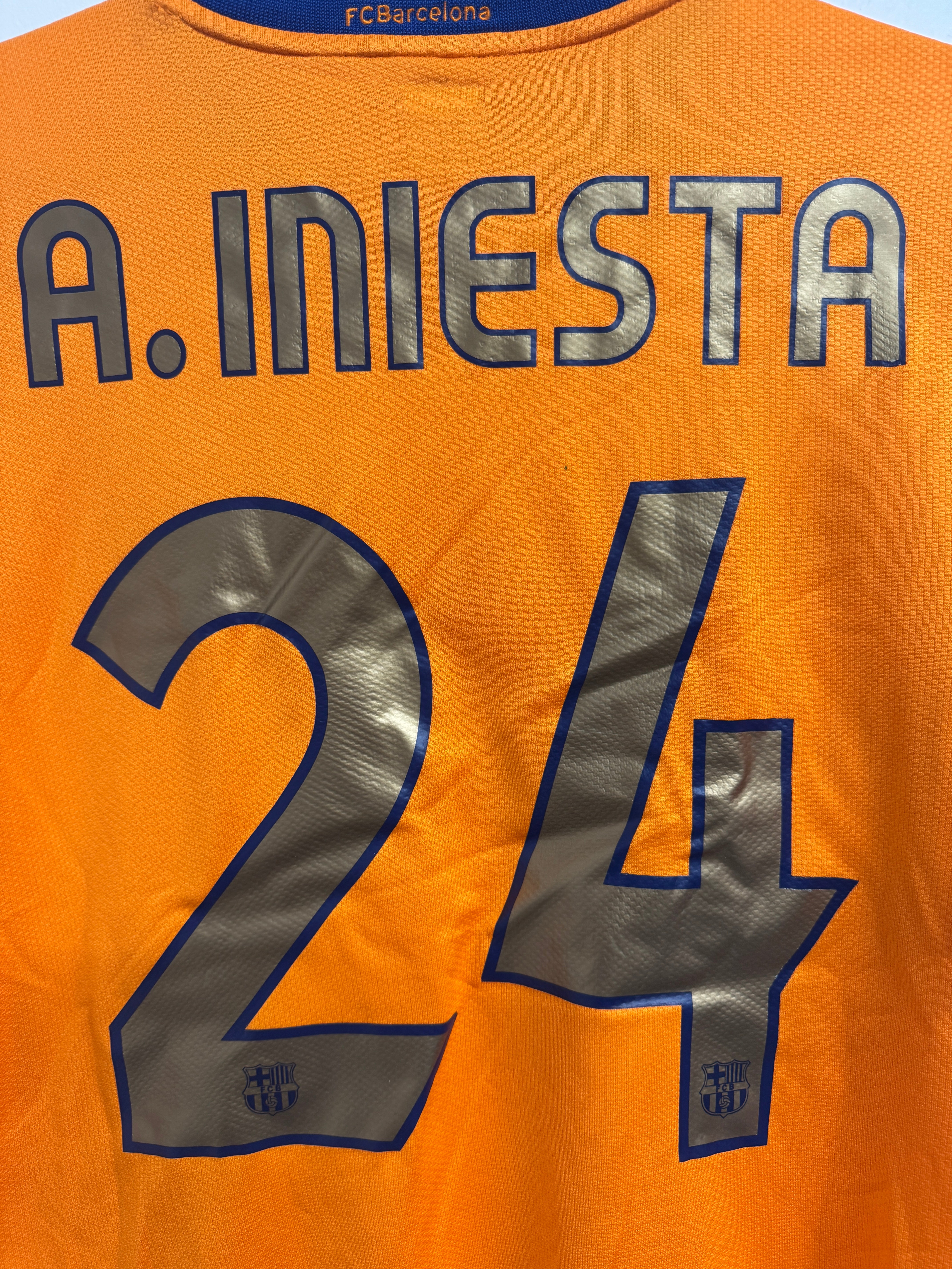 Barcelona 2006/07 Andres Iniesta #24 Away Shirt | Retro Screamers